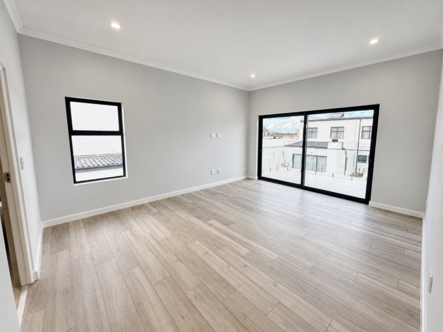 5 Bedroom Property for Sale in Sandown Western Cape